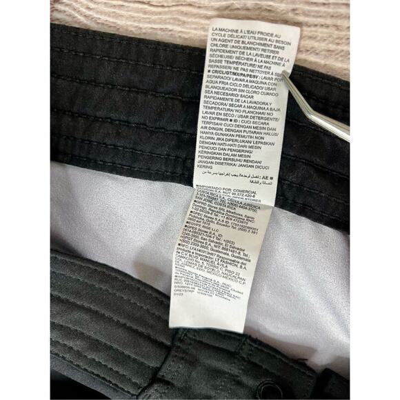 Old Navy Grey Striped Novelty Board Shorts Swim Trunks Bottom 28 Vacation Beach - Picture 6 of 7